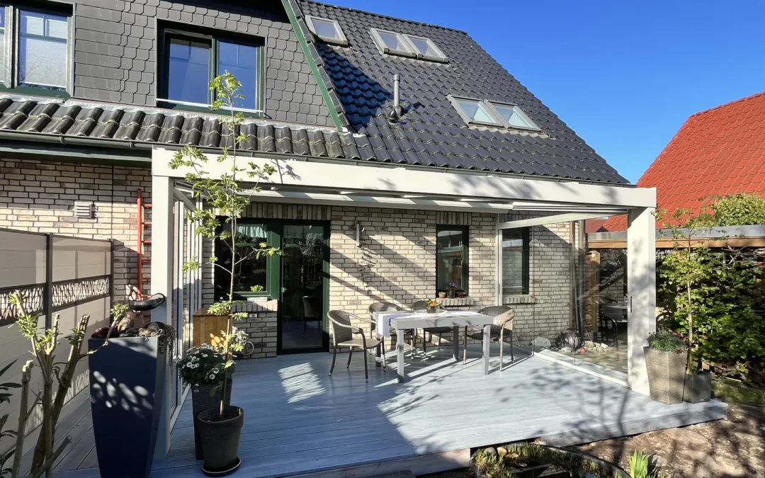 Terrasse überdacht in Seidengrau